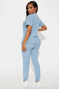 Uniformes Médicos Premium Antiarrugas de Tela Suave para Mujer, Lavables, para Uso Hospitalario, con Logotipo Personalizado - Product Image 4