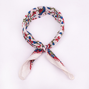 Pañuelo Cuadrado de Algodón con Estampado Floral, Estilo Casual Multifuncional para la Playa, Uso en las Cuatro Estaciones, Accesorio Unisex - Product Image 4