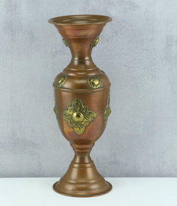 Vase de table en laiton fait main, décoration florale traditionnelle, vase rond en métal pour la décoration intérieure, vase décoratif en cuivre - Product Image 1