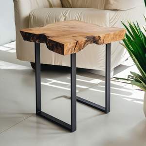 Table d'appoint en fer avec plateau en bois Xtra, conçue pour une stabilité accrue, avec des proportions équilibrées et un style moderne - Product Image 6