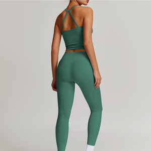 Conjunto de yoga para mujer a precio asequible, con logo personalizado, ropa deportiva activa para gimnasio, conjunto de yoga sostenible de nuevo diseño para mujer - Product Image 5