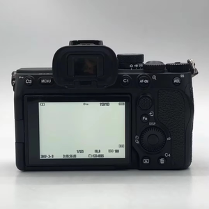 กล้องมิเรอร์เลส Sony A7R IV มือสอง พร้อมเลนส์ 24-70 F4 สำหรับมืออาชีพ ถ่ายวิดีโอแบบ Vlogging ความละเอียด 4K HD 50MP รับประกัน 1 ปี ระบบโฟกัส 567 จุด ระดับ A - Product Image 3