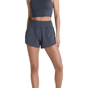 Pantalones cortos de algodón transpirables para fitness de verano para mujer, pantalones cortos deportivos para mujer al por mayor con decoración de bolsillo y logotipo - Product Image 1