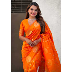 Sari en soie douce orange Elite Weaves, tissé double Zari, avec bordure paon, pour robes de bal - Product Image 3