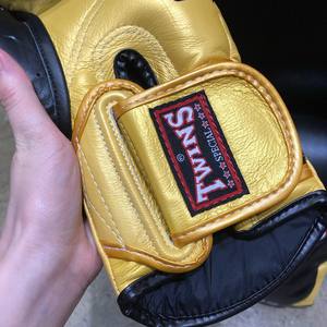 Fair <b>Tex</b> Customized Muay Thai Boxing Gloves Sparring Kickboxing Training PU Leather High Quality Waterproof Breathable - Product Image 3