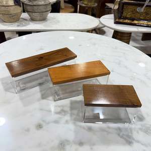 กล่องเก็บขนมหวานลายไม้ประดับเปลือกหอยและอะคริลิค งานแฮนด์เมดจาก WoodenAura สำหรับรอมฎอน 2027 และเทศกาลต่างๆ - Product Image 3