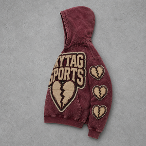Sudadera con Capucha Premium Personalizada con Lavado Ácido, Estilo Urbano para Hombre, Vintage, Desgastada, con Parche de Chenilla de Corazón Roto - Product Image 5
