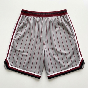 Conjunto de Uniforme de Baloncesto Personalizado al por Mayor, con Franjas Grises, sin Mangas, Sublimado, para Hombre, Hecho en Pakistán - Product Image 6