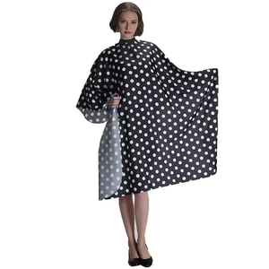 Tablier de coiffure en polyester avec logo personnalisé, cape de barbier imperméable, capes de salon de coiffure personnalisées, cape de barbier sur mesure - Product Image 2