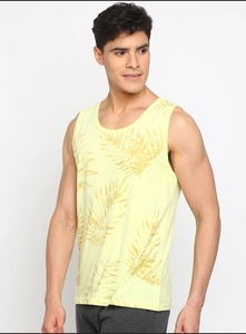 Camiseta sin mangas para hombre, amarilla, estampada, con cuello redondo, estilo casual de punto - Product Image 4