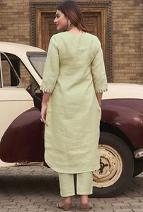 Women's Pure <b>Linen</b> Three Quarter Sleeve Long Top Woven Digital Printed Co-Ord Set with Embroidery - Product Image 2