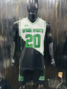 Ensemble d'uniformes de basketball personnalisés de qualité supérieure, maillot et short en mesh respirant avec logo frontal par sublimation pour l'entraînement d'équipe et les vêtements de sport - Product Image 2