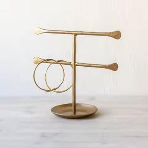 ที่วางเครื่องประดับโลหะแบบร่วมสมัยสำหรับจัดแสดงสร้อยคอและต่างหู - Product Image 4