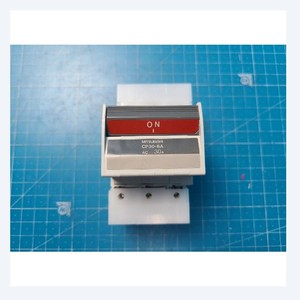 Protector de Circuito Mitsubishi CP30-BA 20A Usado Como Está, Piezas de Equipos Semiconductores Legacy - Product Image 2