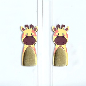 Poignée de tiroir décorative artisanale en bois d'acacia pour enfants, motif girafe, pour armoire et commode de chambre d'enfant, installation facile - Product Image 2