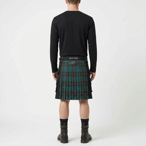 Kilt utilitaire écossais pour femme, motif tartan marron-vert sarcelle, poches cargo, bretelles à boucles réglables, style écossais, vêtements de travail personnalisés et tendance - Product Image 4