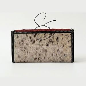 Cartera de cuero repujado floral para mujer, de piel de vaca con pelo, tipo clutch, tarjetero, organizador de efectivo y monedero - Product Image 5