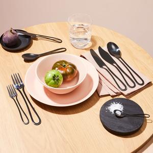 OUTLINE Couverts modernes au design ergonomique unique, avec poignée creuse distinctive, ustensiles haut de gamme, compatibles lave-vaisselle, lavage à la main uniquement - Product Image 5