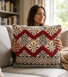 Funda de cojín hecha a mano con estampado de cresta de color carmesí, funda de almohada de algodón, decoración india bohemia para sofá, cama y hogar - Product Image 2