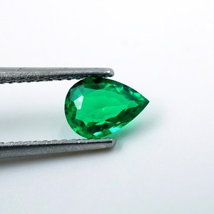 Piedra preciosa de esmeralda natural con corte de pera, 0,45 quilates, verde, 7x5x3 mm - Product Image 4