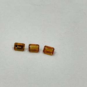 Citrine naturelle de qualité gemme, taille émeraude 7x5mm, pierre précieuse dorée calibrée et nette, qualité joaillerie fine, provenance Madagascar - Product Image 6
