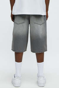 Shorts en jean pour hommes, coupe large, taille haute, délavés, effet vieilli, avec logo brodé personnalisé, style vintage, en denim épais, vente en gros pour l'été - Product Image 2