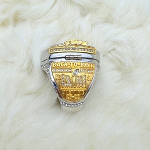 Anillo Oficial de Campeones de los Kansas City Chiefs de la NFL 2023-2024, Modelo MAHOMES 58, con Parte Superior Abrible - Product Image 2