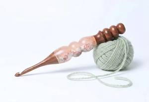 Aguja de Ganchillo de Resina de Madera Ecológica, Ligera y Cómoda, Hecha a Mano, para Trabajos de Ganchillo y Tejido - Product Image 2