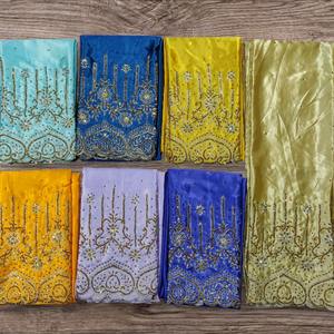 La tradition intemporelle : Gorgura luxueuse avec des travaux de pierres dorées complexes sur un motif floral pour les femmes, idéale pour les mariages. - Product Image 6