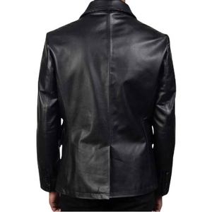 Chaqueta de Cuero Negra Clásica con Comodidad Superior, Ropa de Invierno Elegante para Hombre, Diseño Elegante y para Clima Frío - Product Image 3