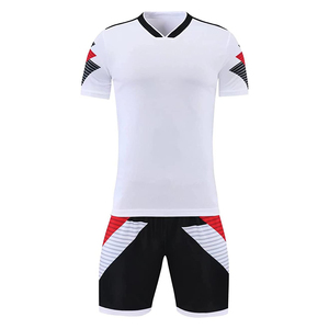 Uniforme de Fútbol Personalizado de Primera Calidad, Fabricante de Uniformes de Fútbol con Logotipo Personalizado, Ropa Deportiva Personalizada para Equipos de Fútbol, Uniforme de Secado Rápido - Product Image 4