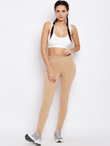 Soutien-gorge de sport sans couture pour femme, blanc, col rond, bretelles spaghetti, maintien moyen, haut de yoga et de sport - Product Image 1
