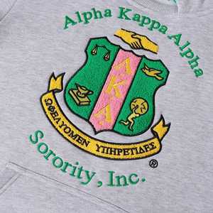 เสื้อฮู้ด AKA Heather Grey Prep รุ่น Unisex สีเขียวชมพู ปักลายเชนิลล์ ตัวอักษรกรีก ทรงพอดีตัว - Product Image 4