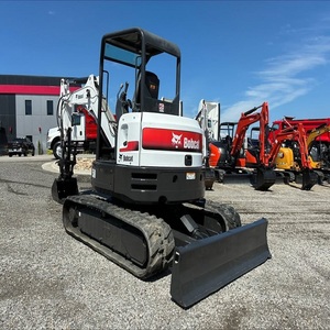 Mini-excavatrice Bobcat à vendre, 5 tonnes, équipement de terrassement, design robuste, système hydraulique puissant. - Product Image 1
