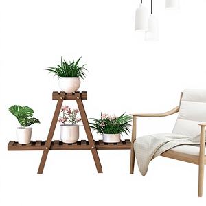 Affichez vos plantes préférées, des vignes traînantes aux fleurs, créant une invitation Élevez votre décor avec ce support à l'intérieur - Product Image 1