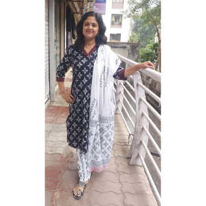 ชุดผ้าฝ้ายพิมพ์ลายบล็อกด้วยมือสีดำล้วนพร้อม dupatta - Product Image 1