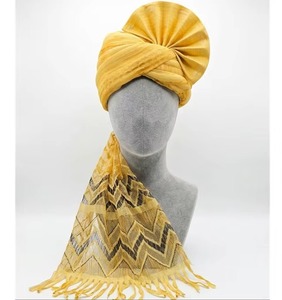 Turban de luxe Barati Pagri couleur moutarde en tissu soie mélangée avec élégant motif zigzag Palla Safa pour marié et baraat - Vente en gros - Product Image 5