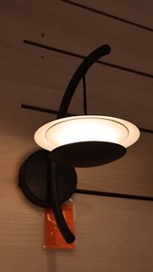 Lámpara de Pared Lumetal 9W 31.87 Lm/w IP20 AC 120V LED Moderna con Control de Botón para Interiores, Metal, 3000K (Blanco Cálido) - Product Image 3