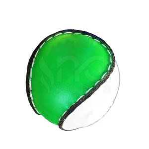 Balones de Hurling de Alto Rendimiento Fabricados en Pakistán, Aptos para Juego Competitivo y Entrenamiento - Product Image 4