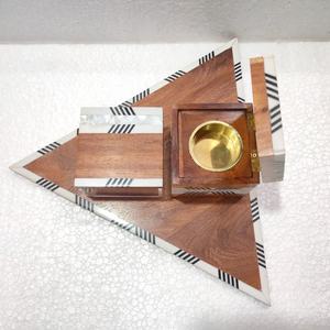 Bandeja de Servicio Decorativa para el Hogar, Estilo Animal, Hecha a Mano en India, con Incrustaciones de Nácar y Mango de Madera de Acacia, Ecológica y de Alta Calidad - Product Image 5