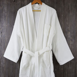 Albornoz de Lujo Nesta Sports, Diseño Original de Alta Calidad, Unisex, 100% Algodón, Estilo Waffle, Transpirable, para Hoteles de Estrellas - Product Image 1