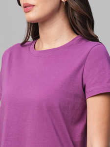 Camiseta Corta de Moda con Hombros Caídos - Camiseta de Mujer de Corte Holgado y Largo Corto - Product Image 6
