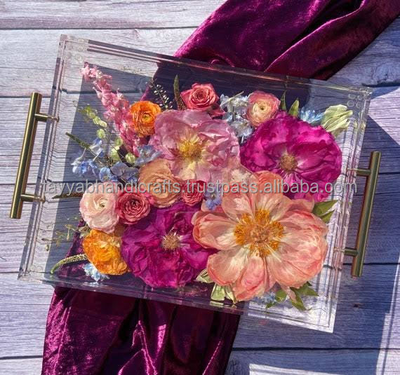 Latest Multi Color Love Design Epoxy Wood Resin Handcrafted River Serving Tray Natural Flower Aquamarine Art Model Tray