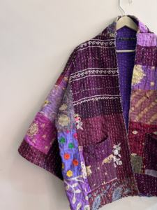 Veste kimono courte matelassée Kantha faite à la main pour femmes, style bohème - Product Image 3