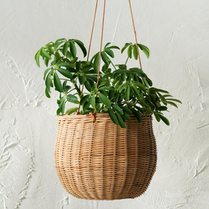 Panier de jardinière suspendu en rotin, porte extérieure, décoration de jardin, porte-plante - Product Image 1