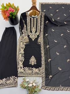 ชุดส่าหรีจอร์เจตต์ IndoWeaves พร้อมผ้าคลุมไหล่ ปักลายเลื่อม งานปักเต็มตัว พร้อมสวมใส่ ชุดอินเดียแบบดั้งเดิมสำหรับเทศกาลดีวาลี - Product Image 2