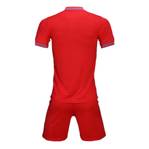 Uniformes de fútbol personalizables disponibles para pedidos al por mayor. Varios tamaños, colores y estilos para combinar con las preferencias del equipo y del jugador. - Product Image 2