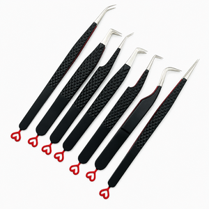 Pince à cils de précision pour volume, à pointe inclinée, en acier inoxydable, durable et écologique - Product Image 1