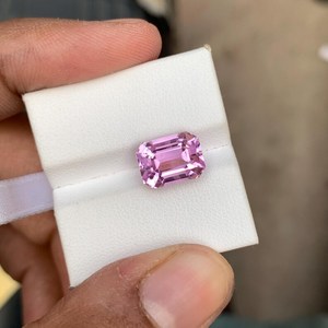 Piedra Preciosa de Kunzita Rosa Natural, Corte Esmeralda, Facetada, Calidad Premium, para Joyería - Product Image 2