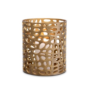 Elegante Portavelas de Metal con Diseño de Patrón Intrincado para Ideas de Decoración de Hogar de Lujo - Product Image 3